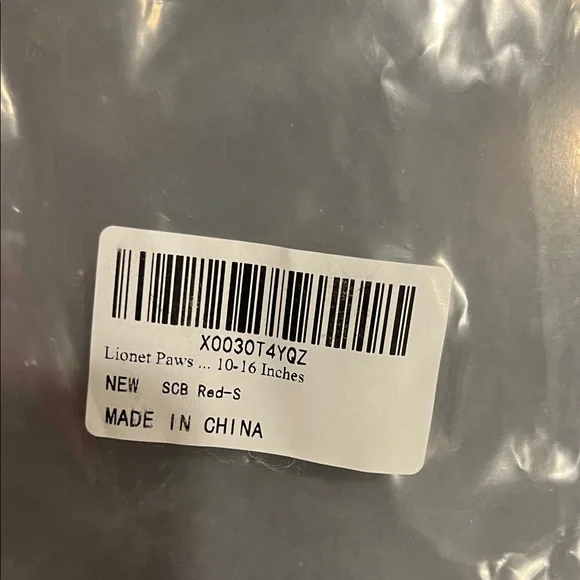 Lionet Paws Bow Tie Collar-Red - Picture 2 of 3